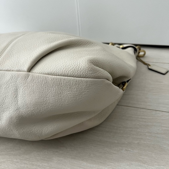 *SOLD LOCAL* COACH | Vintage 2000’s shoulder bag - Picture 3 of 8